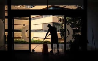 全方位服务：收纳整理师 衣柜收纳 上门整理师 新居开荒